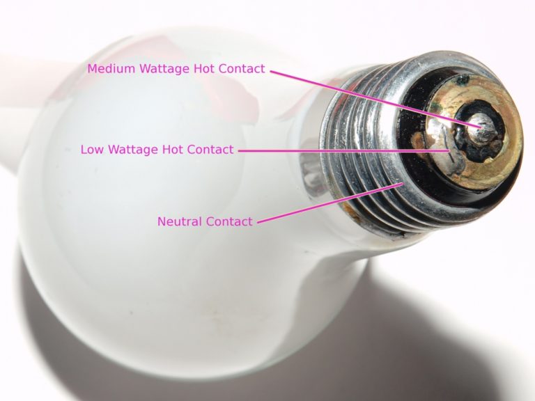 light bulb socket 3 way switch